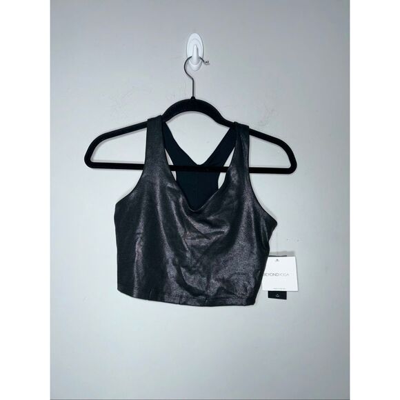 Beyond Yoga Tops - Beyond Yoga metallic holographic crop tank top / sports bra size medium